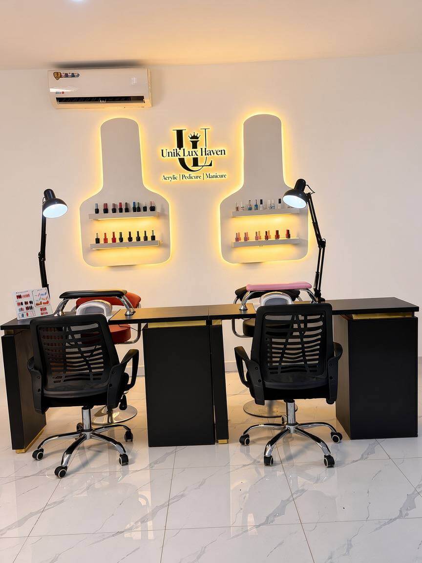 Nail artistry